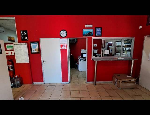 BUSINESS PROPERTY TO RENT IN ALTON